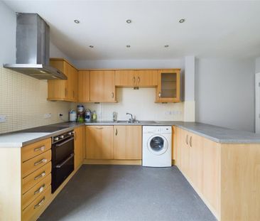 2 bedroom apartment to rent - Photo 2