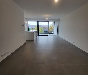 Appartement met 2 slpks, 2 terrassen en 2 parkings - Photo 3