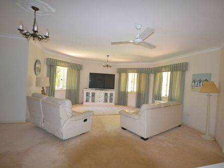 4 Luisa Court, 4217, Benowa Qld - Photo 4