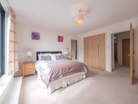 3 bedroom penthouse to rent - Photo 5