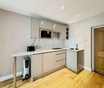 Chiswick High Road, London, W4 5TT - Photo 5