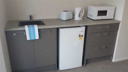 Fully furnished studio unit is ready for tenants. - Photo 5