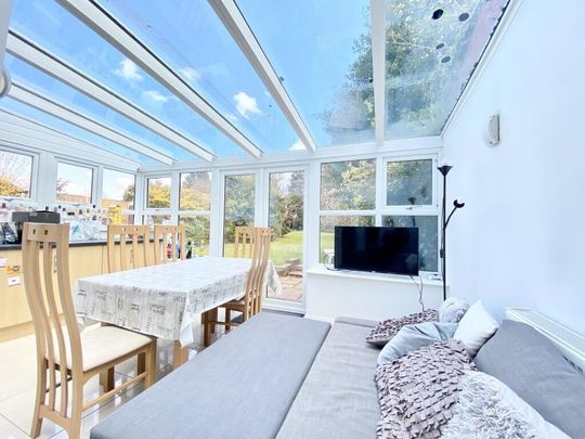 5 bedroom detached house to rent - Photo 1