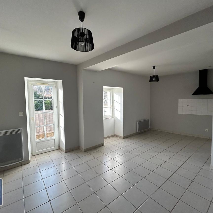 Location Appartement 3 pièces 54m² PENNE D AGENAIS 47140 - Photo 1
