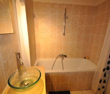 A LOUER - AIX EN PROVENCE - 1/2 PIECES COURS SEXTIUS - Photo 2