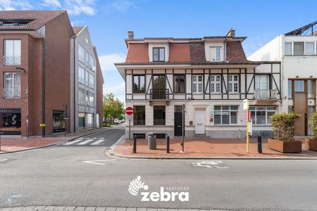 Karaktervol huis in cottagestijl met 4 slaapkamers in centrum Roeselare! - Photo 5