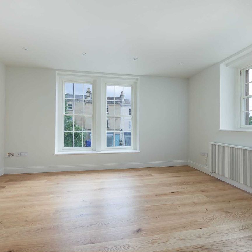 Piccadilly Place - Photo 1