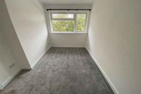 Shadwells Close, Lancing - Photo 4