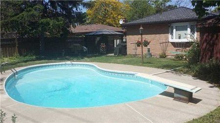 For Lease - 5 Birchbank Road, Brampton, Ontario - Photo 2