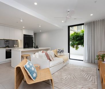 Furnished Palm Beach Apartment with Huge Private Terrace | 3-Month ... - Photo 4
