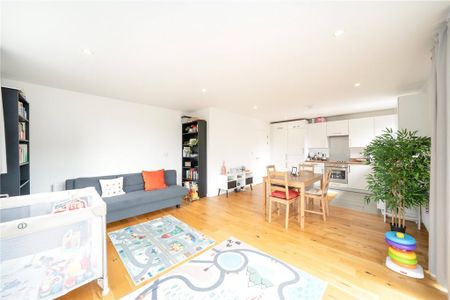 2 bedroom apartment to rent - Photo 2