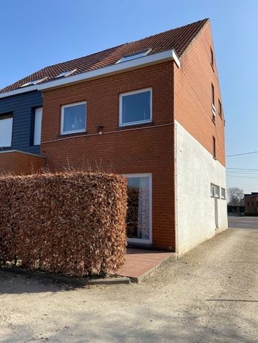 Polyvalente bedrijfsruimte van 50 m², ideaal voor vrij beroep. - Photo 4