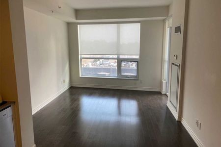 For Lease - 23 Glebe Road Unit# 407, Toronto, Ontario - Photo 5