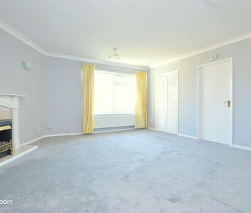 London Road, Redhill, RH1 - Photo 4