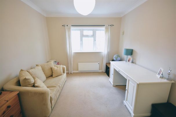 Ebbisham Court Dorking Road, Epsom, Surrey, KT18 7NN - Photo 1