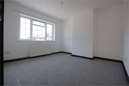 North Road, kent, London - Photo 4