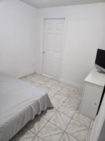 For Lease - 45 Flower Crescent Unit# Basement # 2, Toronto, Ontario - Photo 3