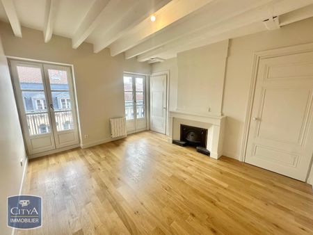 Location Appartement 3 pièces 91m² LYON 1er - Photo 2