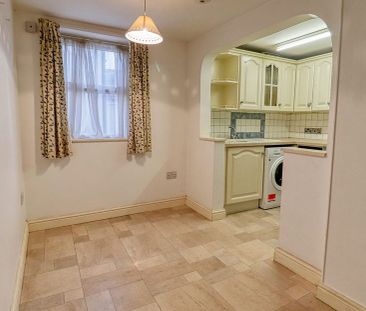 Moorwell Road, Scunthorpe - Photo 1