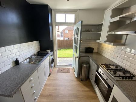 The Grange, Guildford - 1 bedroomProperty for lettings - Seymours - Photo 4