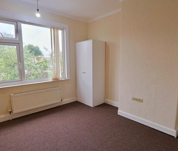 Glendower Avenue, Coventry - Traditional 3 Bedroom Mid Terrace - Photo 4