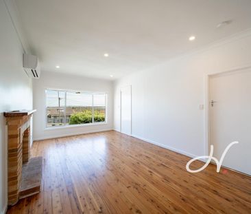 STYLISH FAMILY HOME IN A PRIME COASTAL POCKET - Photo 5