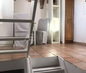 Location Studio - Photo 1