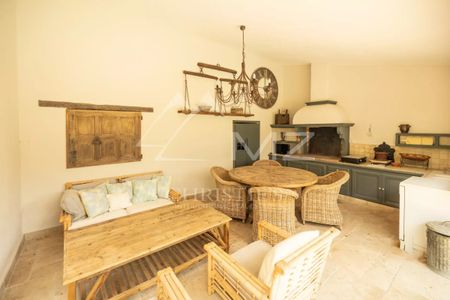 Charmant mas provençal proche de l'Isle-sur-la-Sorgue - Photo 4