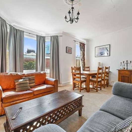 Arminger Road, London, W12 - Photo 1