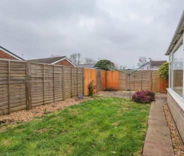 2 bedroom detached bungalow to rent - Photo 6