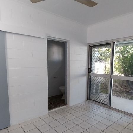 Stylish, Low-Maintenance Living in the Heart of Pimlico - Photo 4