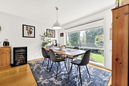 Caution: This House May Cause Excessive Comfort. - Photo 3