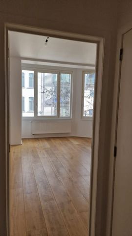 Appartement te huur - Photo 2