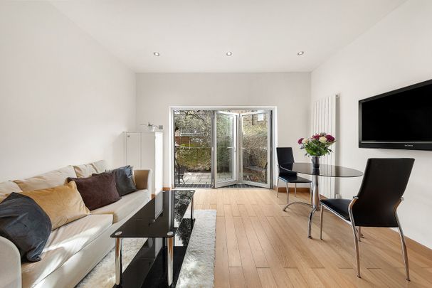 1 Bed Flat, Moore Park Road, SW6 - Photo 1