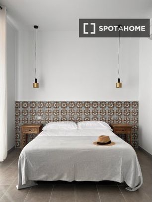 valencia, Valencian Community 46011 - Photo 1