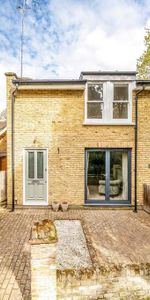2 bedroom semi-detached house to rent - Photo 3