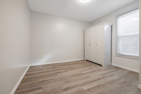 For Lease - 171 Christie Street Unit# Top Floor, Toronto, Ontario - Photo 3