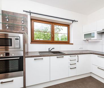 Pronájem domu 250 m² s pozemkem 550 m² - Photo 2