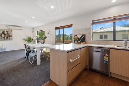 Extraordinary East Coast Rd Home - Photo 3