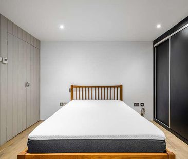 Mile End Road, London, E1 - Photo 4