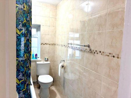 Spearing Road, High Wycombe - Photo 3