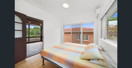 Charming 3-Bedroom Family Home in Tranquil, Leafy North Ryde – Plus a Multi Purpose Room, Perfect for a 4th Bedroom! - Photo 5