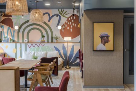 1 bedroom serviced apartment to rent - Photo 2