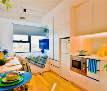 Signature Studio Apartment-Double Bed with Standard View - Photo 5