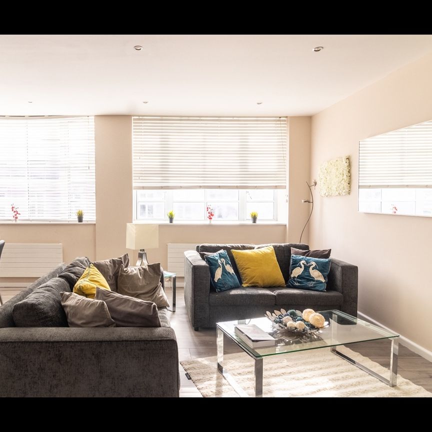 Room in a Shared Flat, North Street, BN1 - Photo 1