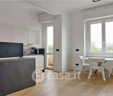 Monolocale in Affitto in Viale Giovanni Suzzani 227 a Milano - Photo 5