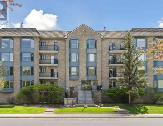310 - 85 WELLINGTON STREET W | 310 - 85 WELLINGTON STREET W, Aurora - Photo 1