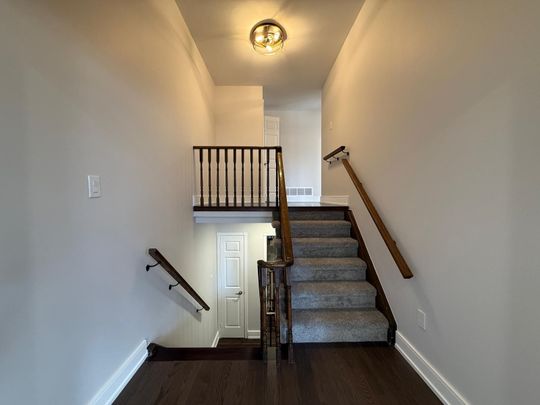 For Lease - 7 Mcmorran Crescent, Vaughan, Ontario - Photo 1