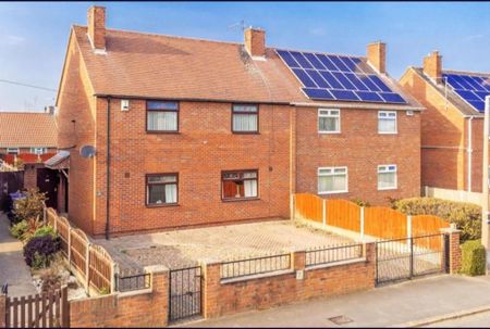 3 bedroom terraced house to rent - Photo 5