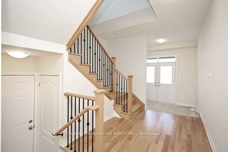 Semi-Detached Home For Lease | E8077112 - Photo 2